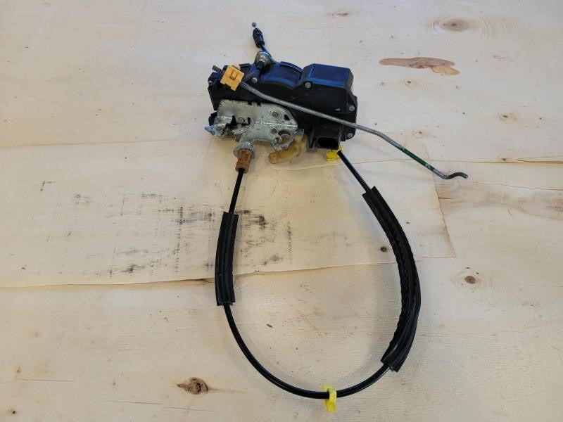2010 ESCALADE FRONT PASSENGER RH DOOR LATCH 259550 1930 - image 1