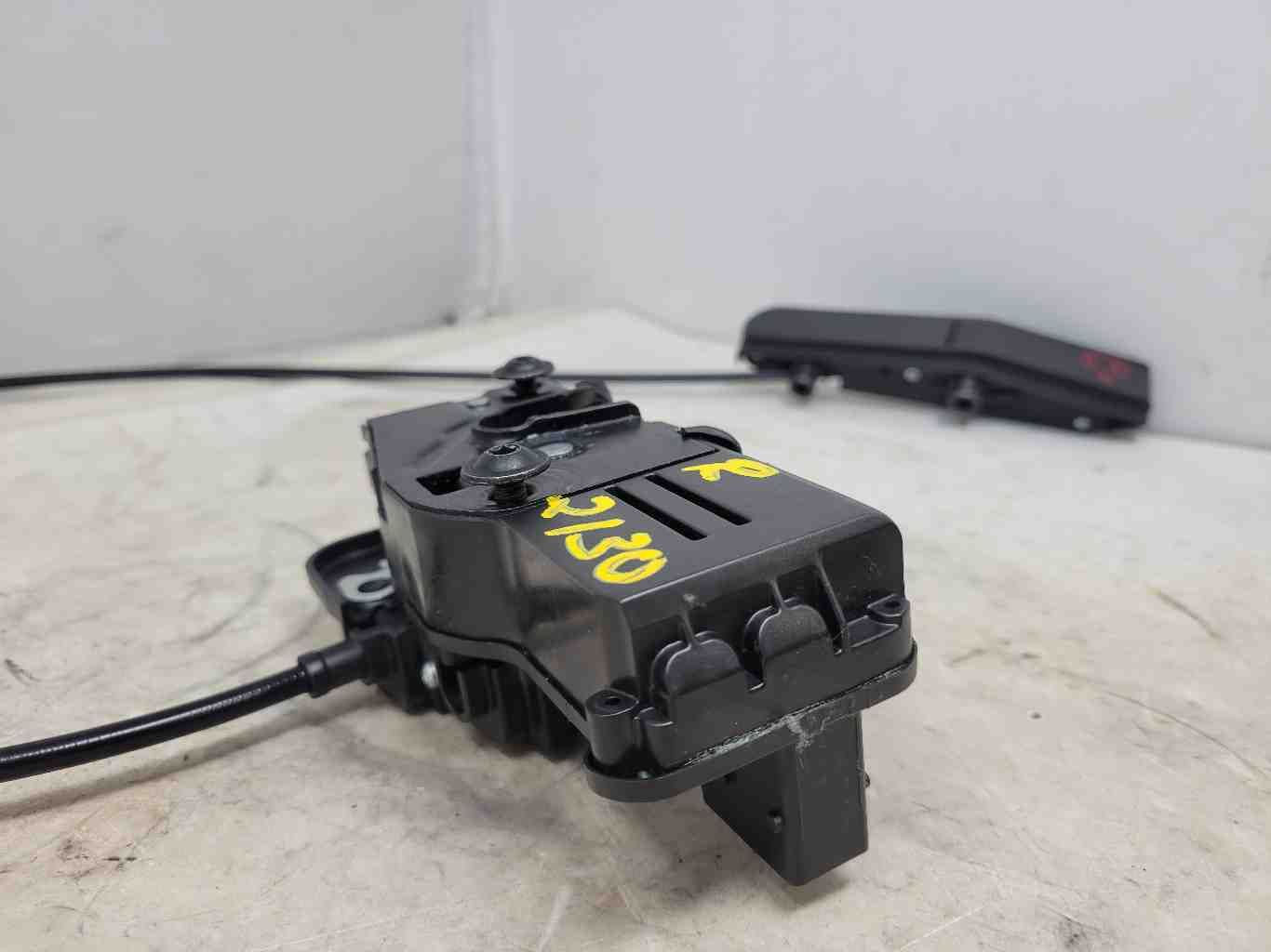 2011 CORVETTE RH PASSENGER DOOR LATCH & EMERGENCY 1932 - image 7