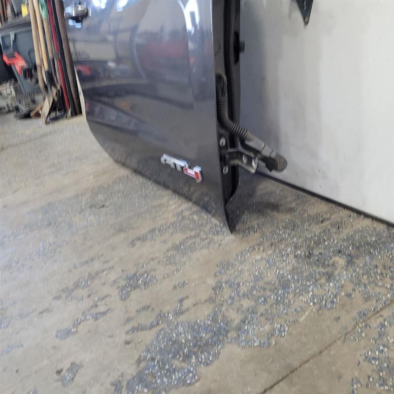 2019 SIERRA150 RH PASSENGER FRONT DOOR SCORPION MET 1953 - image 7
