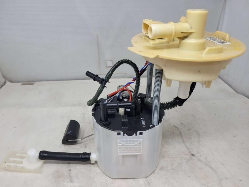 FUEL PUMP SS 1LE A1X 10K MILES 84873 1984 - image 1