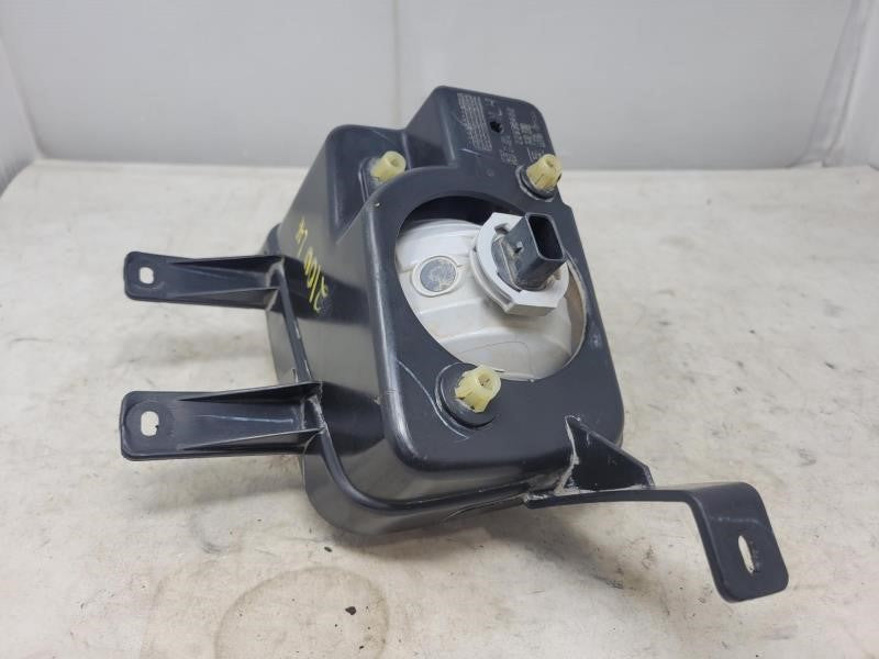 2015 YUKON LH FRONT FOG LIGHT W/BRACKET 1998 - image 9