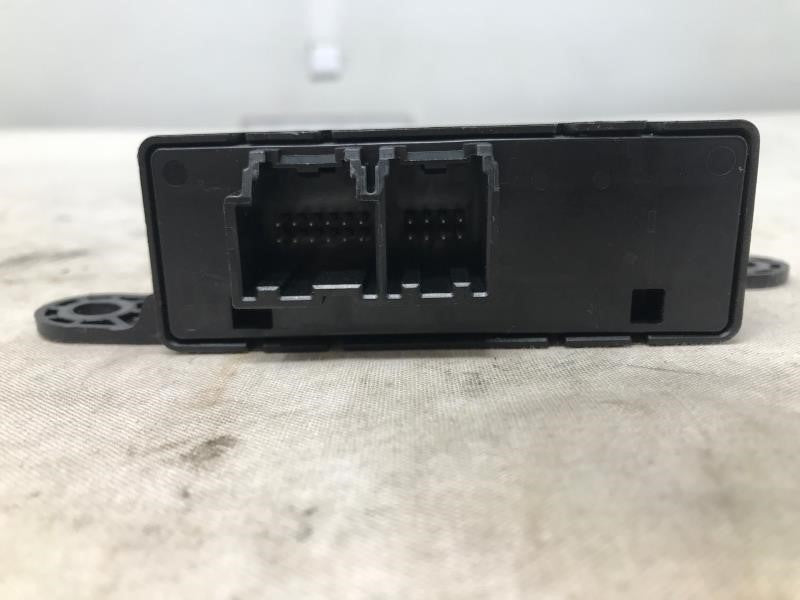 2015 CAMARO 20925650 PARK ASSIST MODULE 2012 - image 3