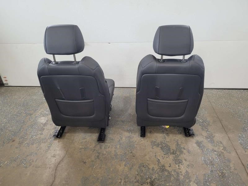 2016 ESCALADE FRONT SEATS, BLACK LEATHER, PAIR 33K 2090 - image 5