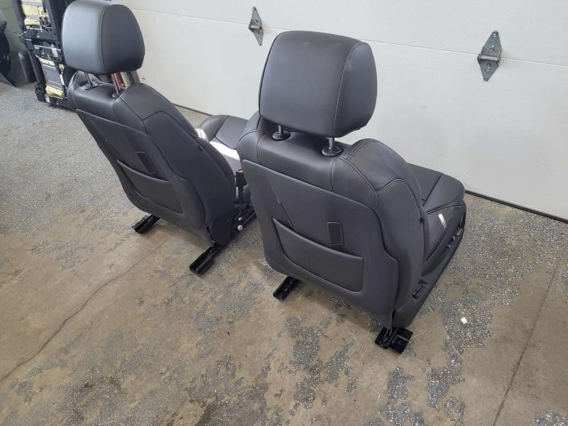 2016 ESCALADE FRONT SEATS, BLACK LEATHER, PAIR 33K 2090 - image 7