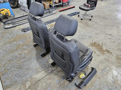 2019 ESCALAESV FRONT SEATS, BLACK LEATHER, POWER HE 2091 - image 9