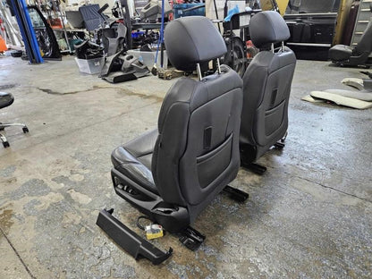 2019 ESCALAESV FRONT SEATS, BLACK LEATHER, POWER HE 2091 - image 11