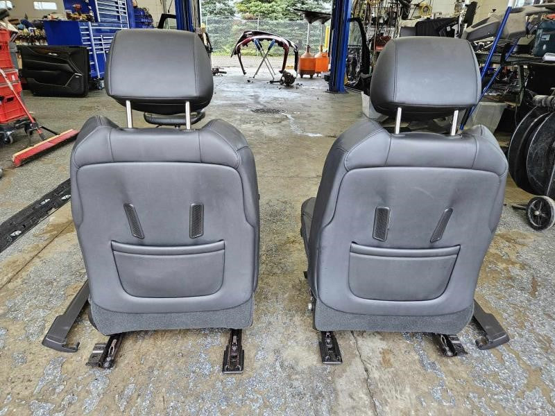 2019 ESCALAESV FRONT SEATS, BLACK LEATHER, POWER HE 2091 - image 12