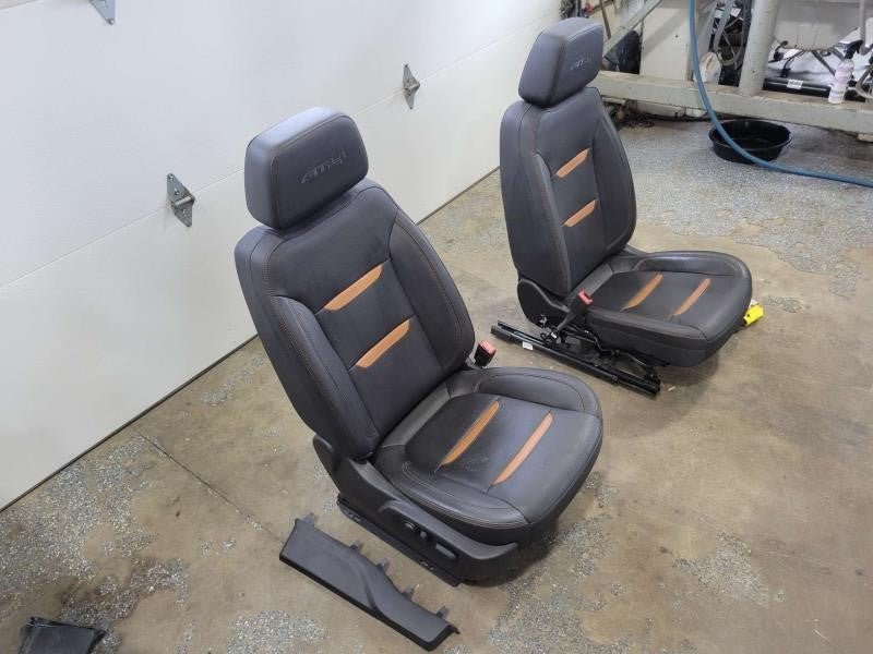 2021 SIERRA150 FRONT & REAR AT4 LEATHER SEATS HEATE 2094 - image 10