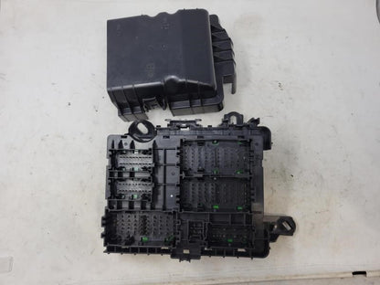 2015 YUKON 23200666 LH INTERIOR FUSE BOX JUNCTI 2096 - image 1