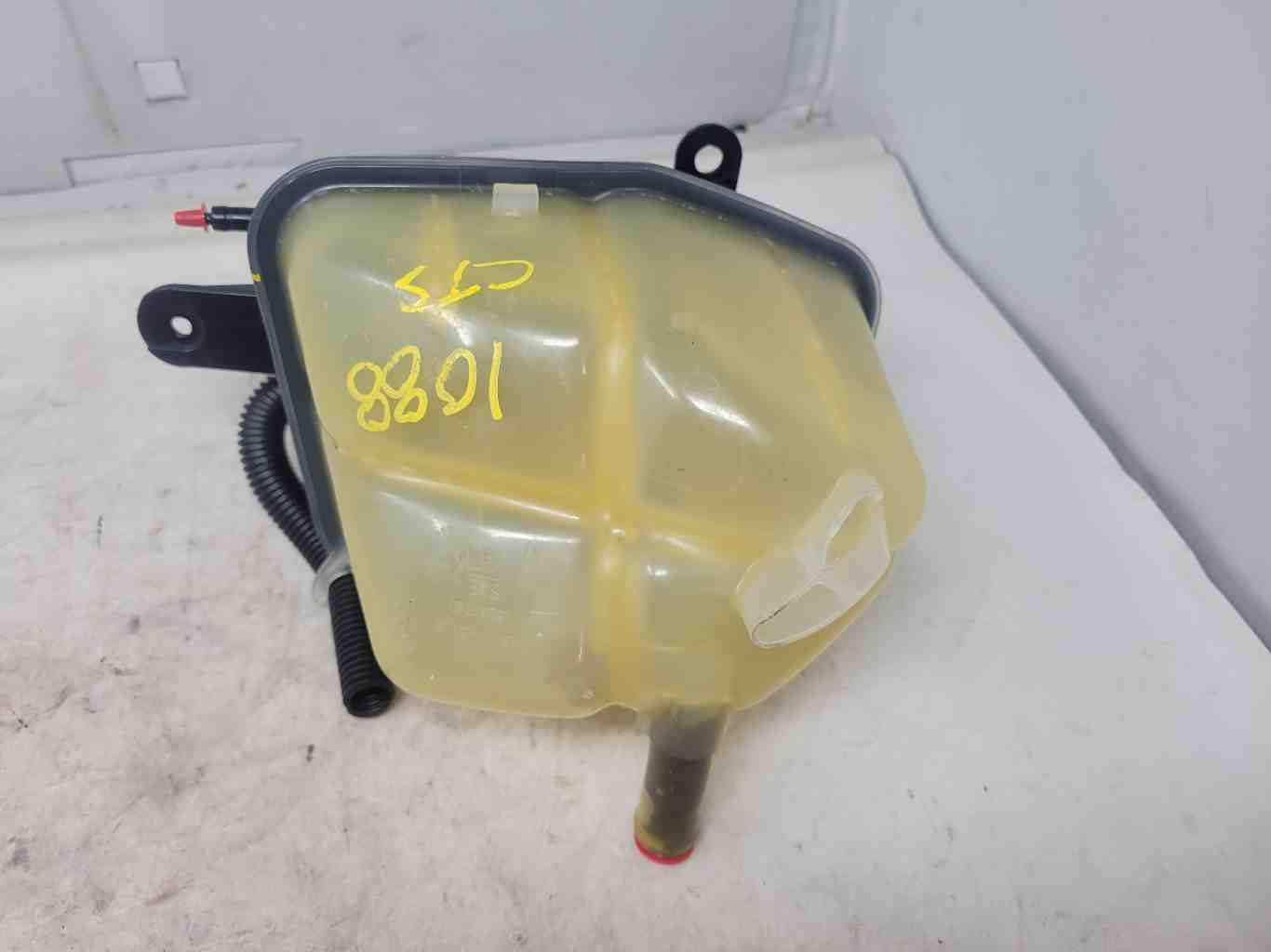 2010 CTS COOLANT OVERFLOW RESERVOIR TANK BOTT 2106 - image 7