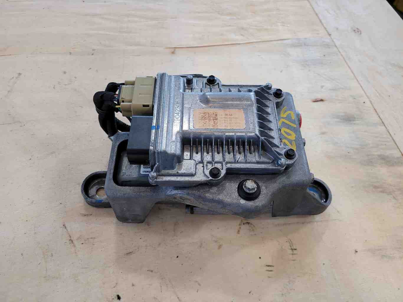 2017 CAMARO REAR CARRIER ACTUATOR/PUMP/MODULE UN 2117 - image 1