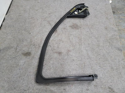 2018 ESCALAESV RH FRONT DOOR PANEL UPPER TRIM, BLAC 222 - image 2