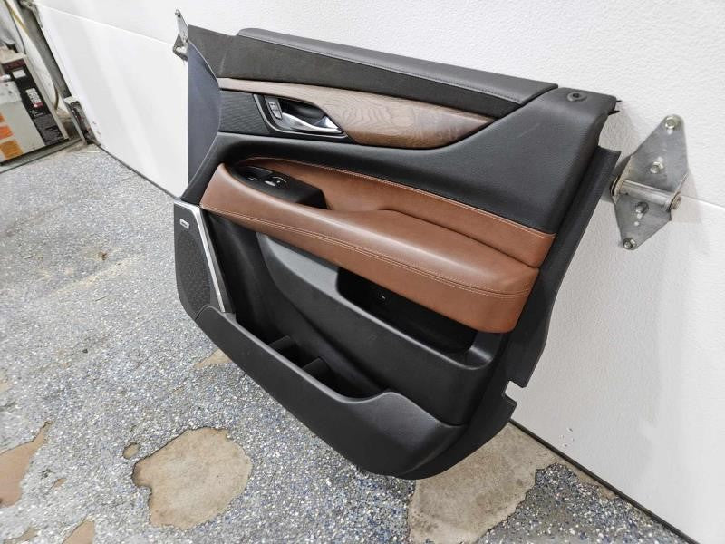 2015 ESCALAESV RH PASSENGER FRONT DOOR PANEL TRIM V 223 - image 3