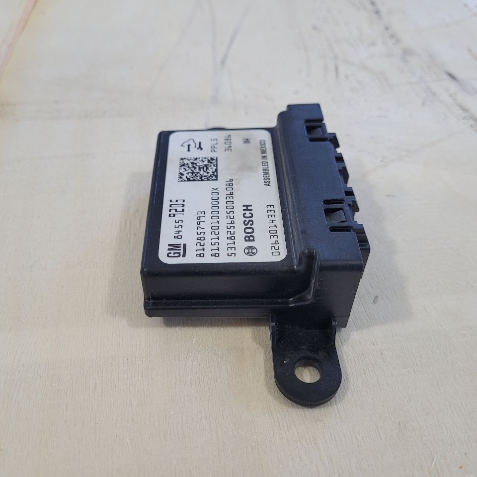 2019 SIERRA150 84559205 PARK ASSIST MODULE 23495 - image 4