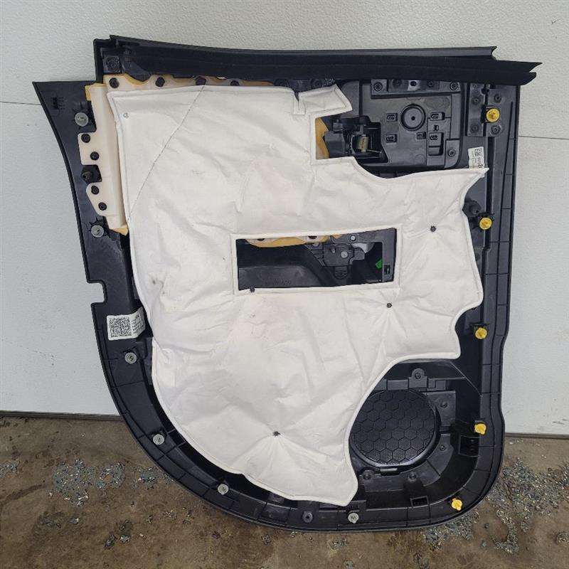2017 SILVRDO15 RH REAR DOOR PANEL DOUBLE CAB Z71 23578 - image 5