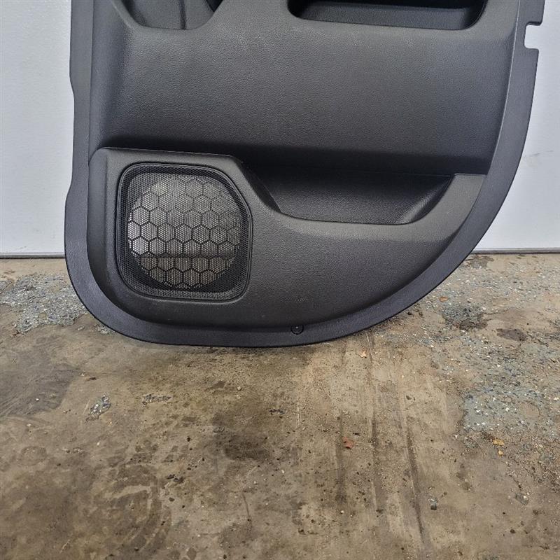 2017 SILVRDO15 RH REAR DOOR PANEL DOUBLE CAB Z71 23578 - image 4