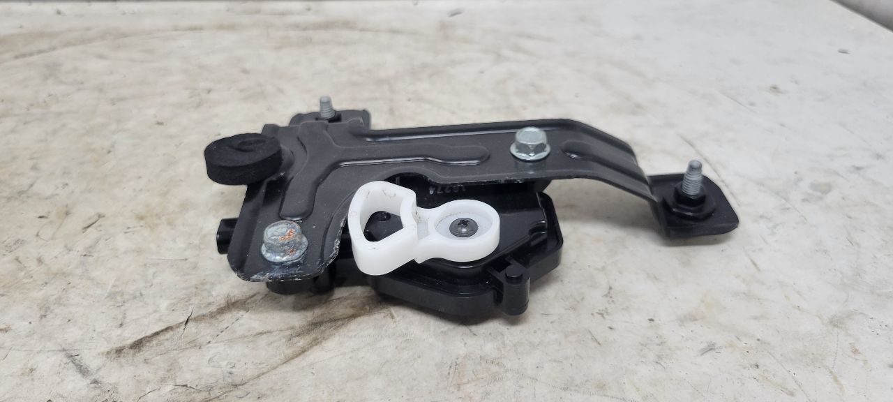 2017 SILVRDO15 OEM TAILGATE LOCK ACTUATOR 84374353 23609 - image 8
