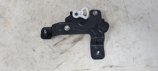 2017 SILVRDO15 OEM TAILGATE LOCK ACTUATOR 84374353 23609 - image 2