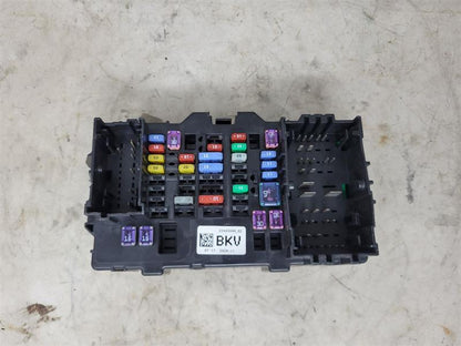 2017 SILVRDO15 RH DASH FUSE BOX 23443944 23621 - image 1