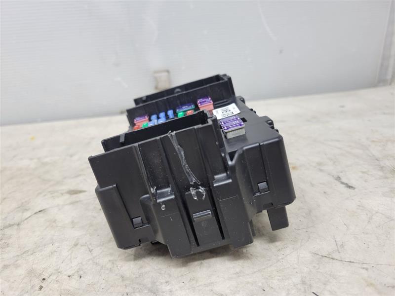 2017 SILVRDO15 RH DASH FUSE BOX 23443944 23621 - image 5