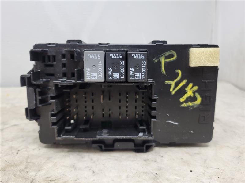 2017 SILVRDO15 RH DASH FUSE BOX 23443944 23621 - image 6