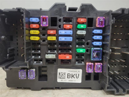 2017 SILVRDO15 RH DASH FUSE BOX 23443944 23621 - image 7