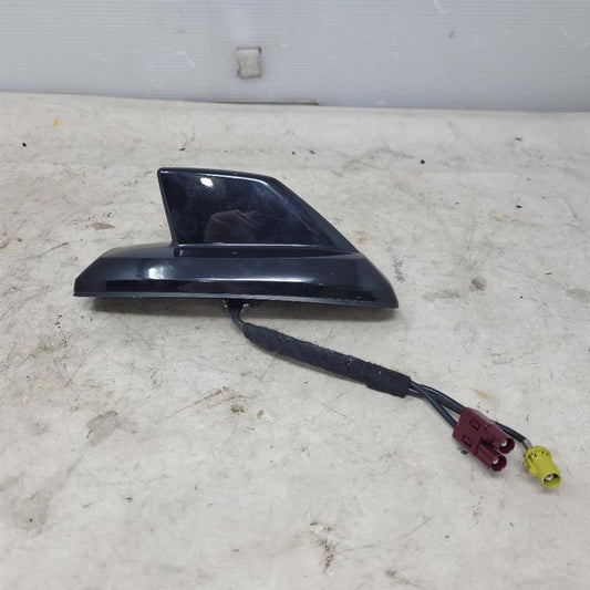 2018 SIERDEN15 SHARKFIN ANTENNA BLACK 84081915 23698 - image 1