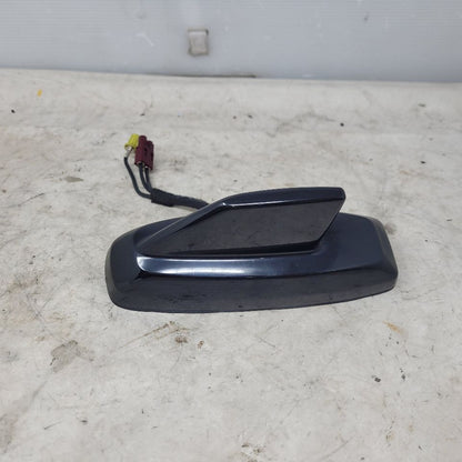 2018 SIERDEN15 SHARKFIN ANTENNA BLACK 84081915 23698 - image 3