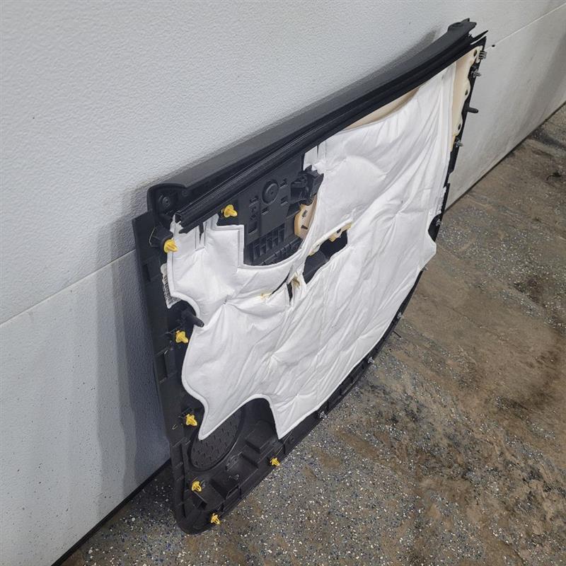 2018 SIERDEN15 LH CREW CAR DENALI REAR DOOR TRIM 23743 - image 7