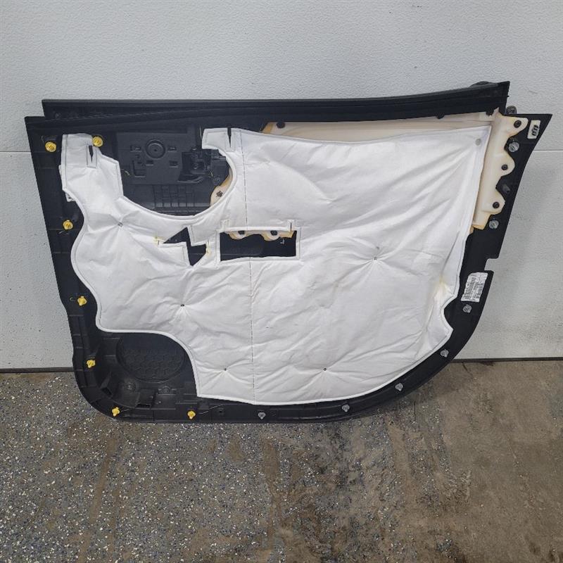 2018 SIERDEN15 LH CREW CAR DENALI REAR DOOR TRIM 23743 - image 5