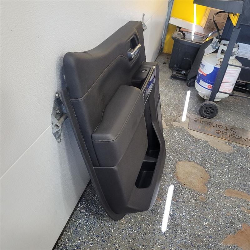 2020 SIERRA150 LH DRIVER REAR DOOR TRIM PANEL AT4 23764 - image 2