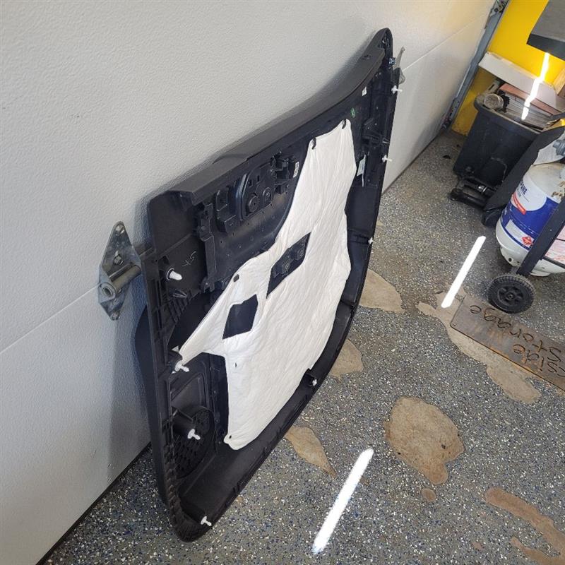 2020 SIERRA150 LH DRIVER REAR DOOR TRIM PANEL AT4 23764 - image 7