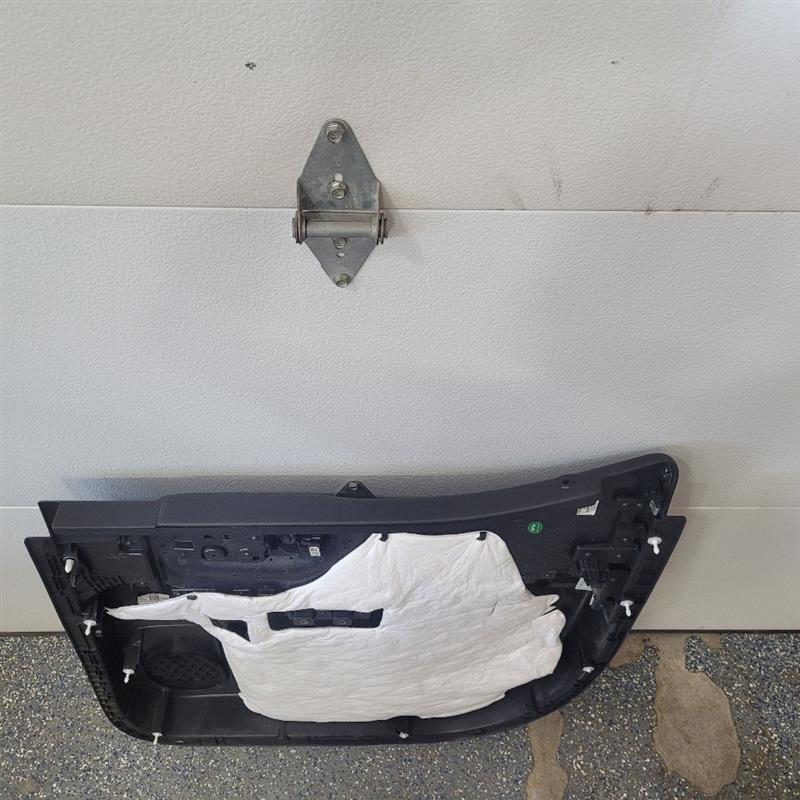2020 SIERRA150 LH DRIVER REAR DOOR TRIM PANEL AT4 23764 - image 9