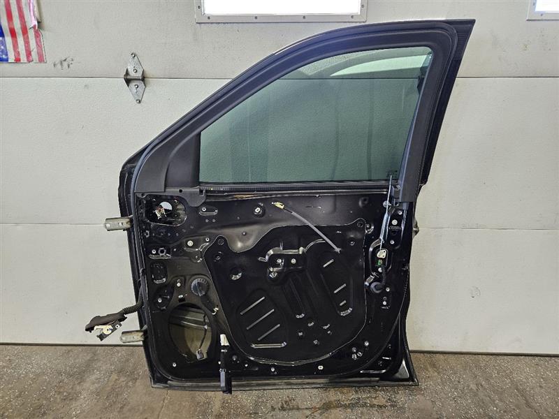 2020 SIERRA150 RH FRONT DOOR BLACK 5S.5 SCRATCH 23767 - image 11