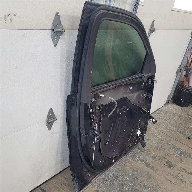 2020 SIERRA150 LH FRONT DOOR BLACK 6L2.5 EDGE DENTS 23768 - image 12