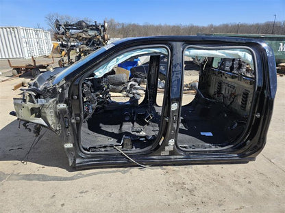 2020 SIERRA150 BLACK CAB MINOR DENTS NO FRONT RAILS 23787 - image 5