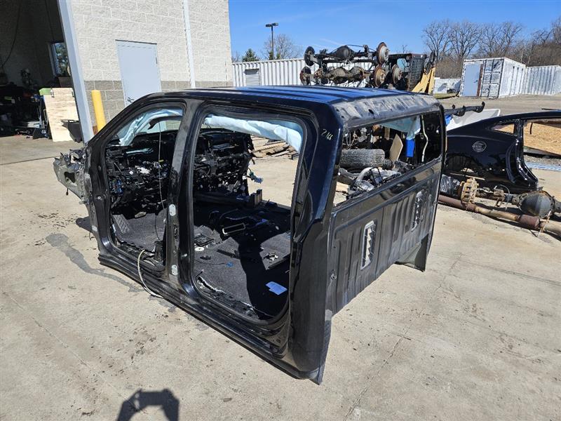 2020 SIERRA150 BLACK CAB MINOR DENTS NO FRONT RAILS 23787 - image 7