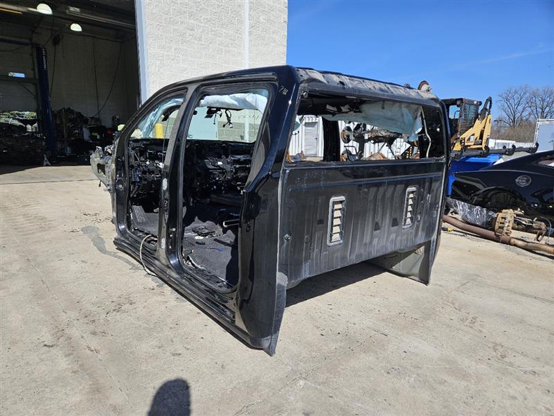 2020 SIERRA150 BLACK CAB MINOR DENTS NO FRONT RAILS 23787 - image 8