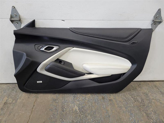 2016 CAMARO RH PASSENGER DOOR TRIM PANEL WHITE 23902 - image 1