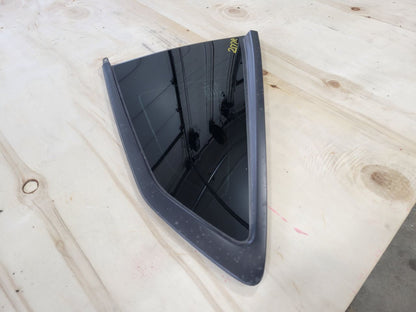 2016 CAMARO RH PASSENGER QUARTER GLASS COUPE 23905 - image 3