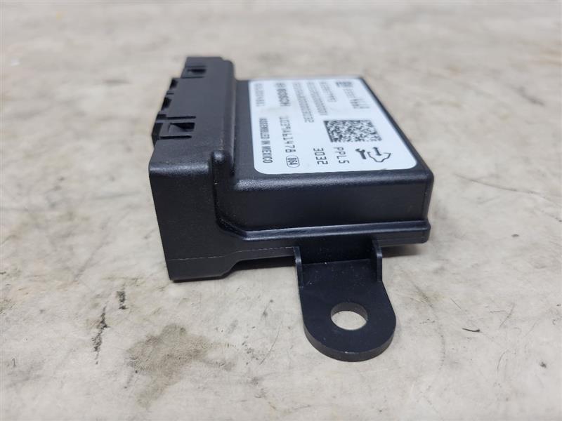 2016 CAMARO 23354668 DRIVER PARK ASSIST MODULE 23921 - image 3