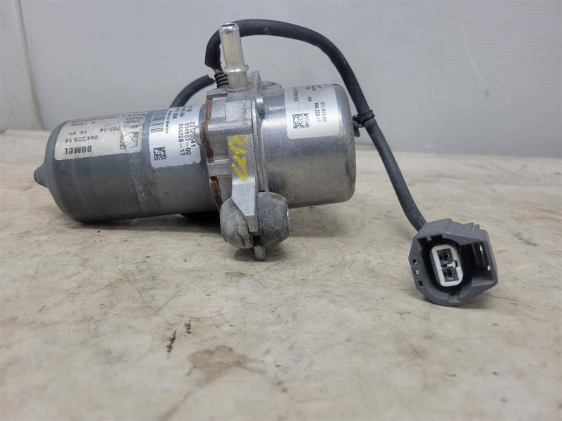 2016 CAMARO 6.2 ENGINE BRAKE BOOSTER VACUUM PUMP 23981 - image 6