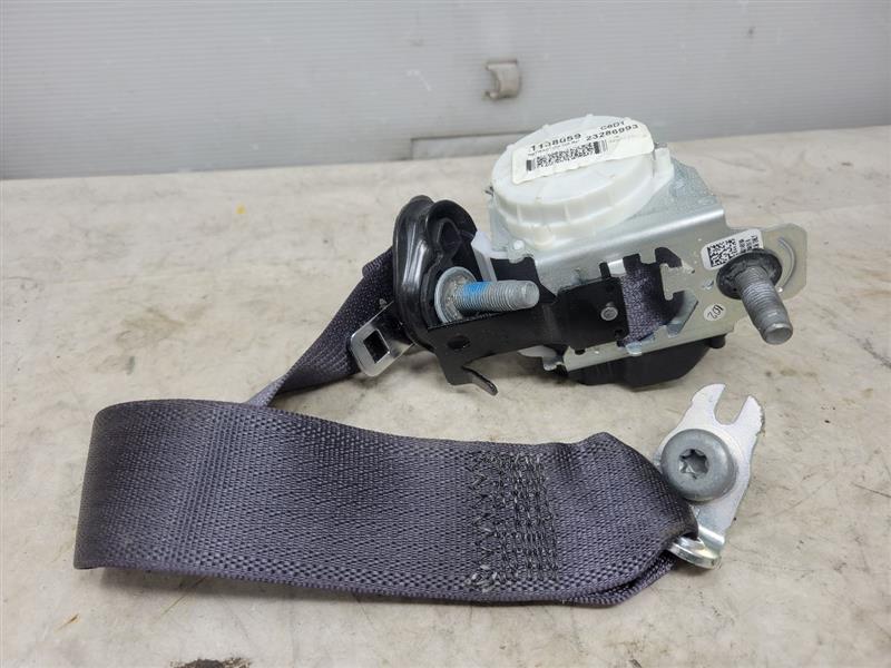 2016 CAMARO RH REAR SEAT BELT RETRACTOR 23995 - image 6