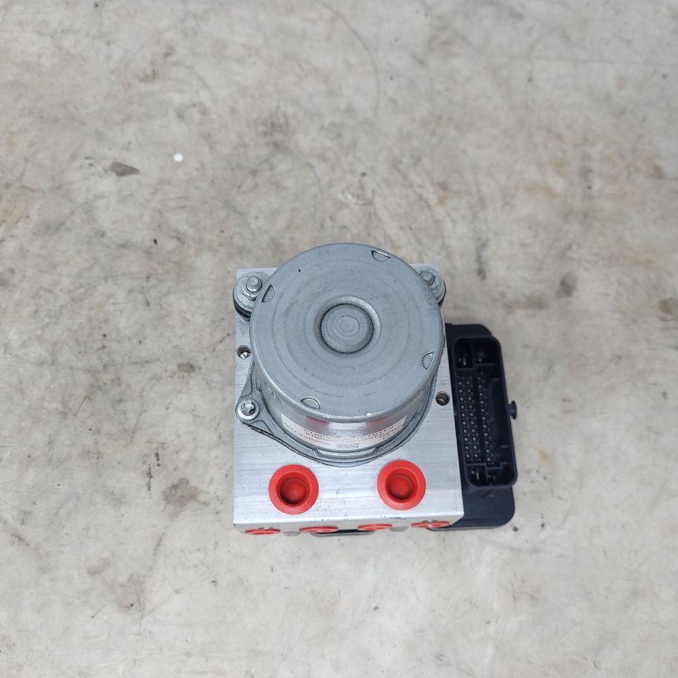 2018 CAMARO 1LE SS ABS PUMP & MODULE 84244636 24050 - image 4