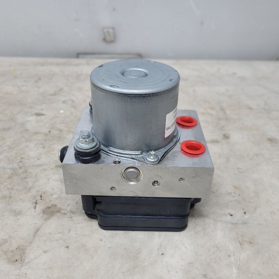 2018 CAMARO 1LE SS ABS PUMP & MODULE 84244636 24050 - image 8