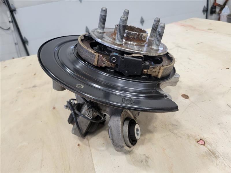 2018 CAMARO RH PASSENGER SS 1LE SPINDLE W/HUB 24066 - image 3