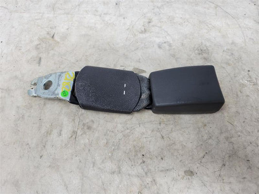 2018 CAMARO REAR SEAT BELT BUCKLE FITS LH OR RH 24111 - image 1