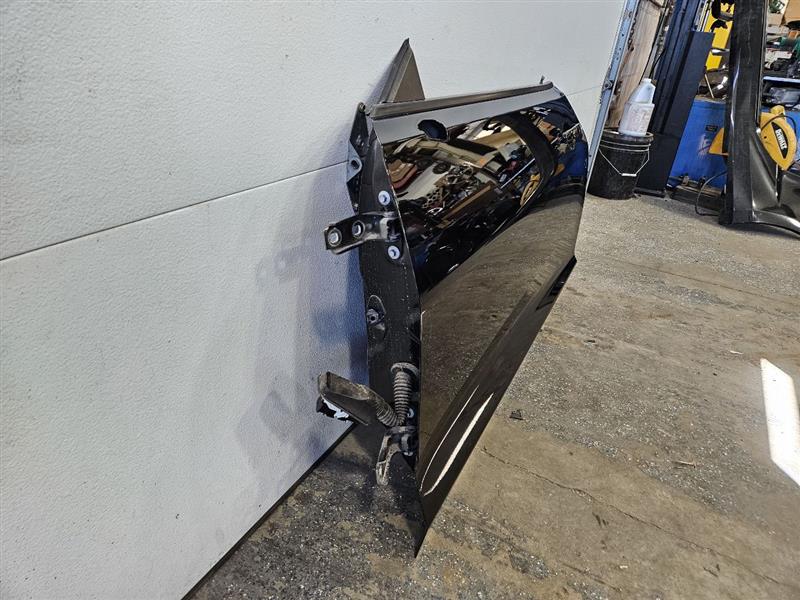 2018 CAMARO LH DOOR BLACK MEET KETTLE 1 TINYDING 24134 - image 4
