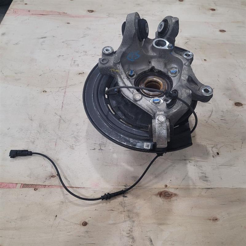 2018 CAMARO RH REAR SS 1LE SPINDLE & HUB 24140 - image 6