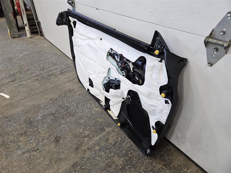 2018 CAMARO RH PASSENGER FRONT DOOR PANEL BLACK 24161 - image 6